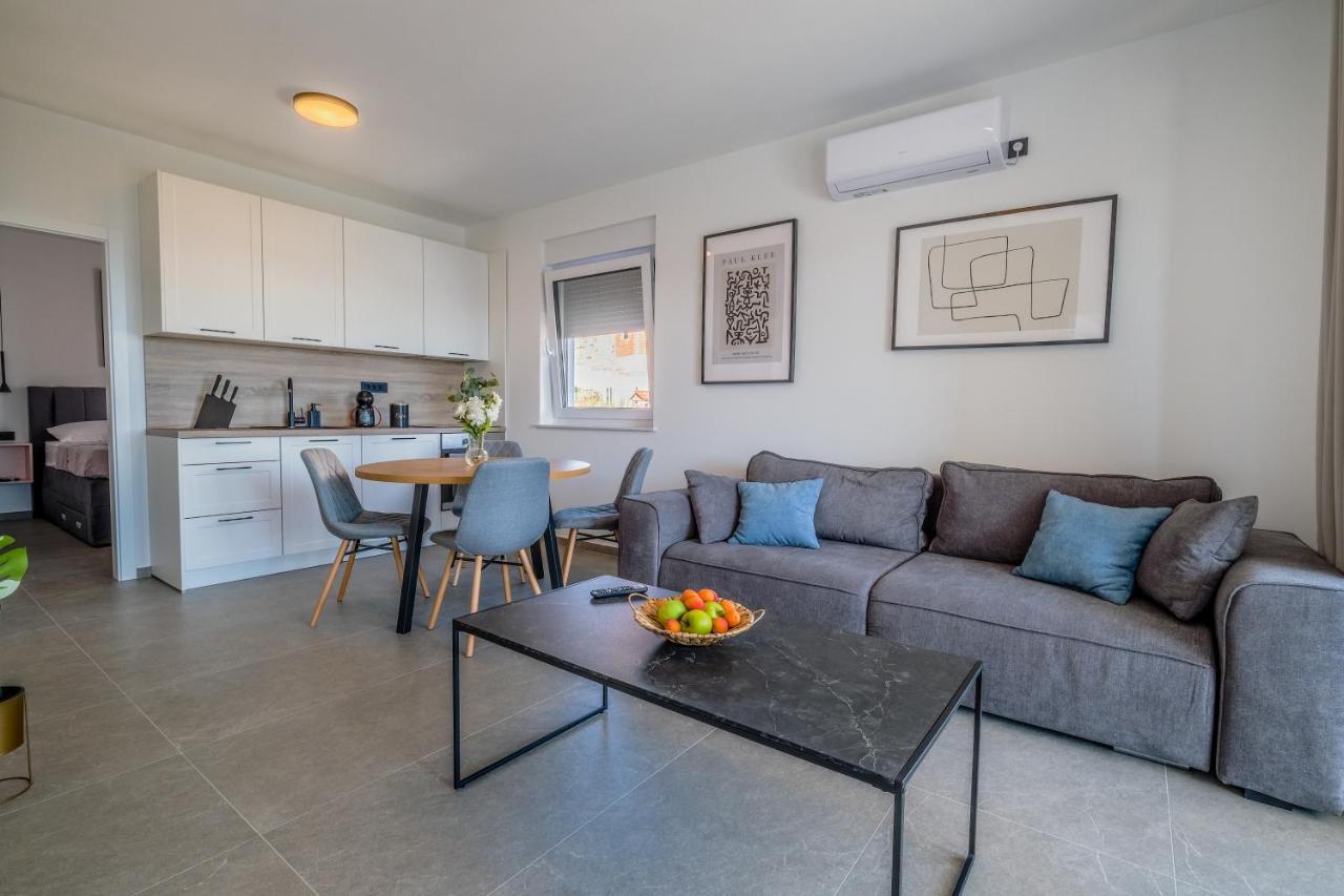 Apartment House Vista Crikvenica Exterior photo